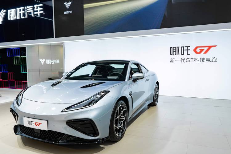 广州白云区展旭翰企业管理咨询哪吒汽车在智能汽车领域的表现，领途汽车在新能源汽车市场中的影响力